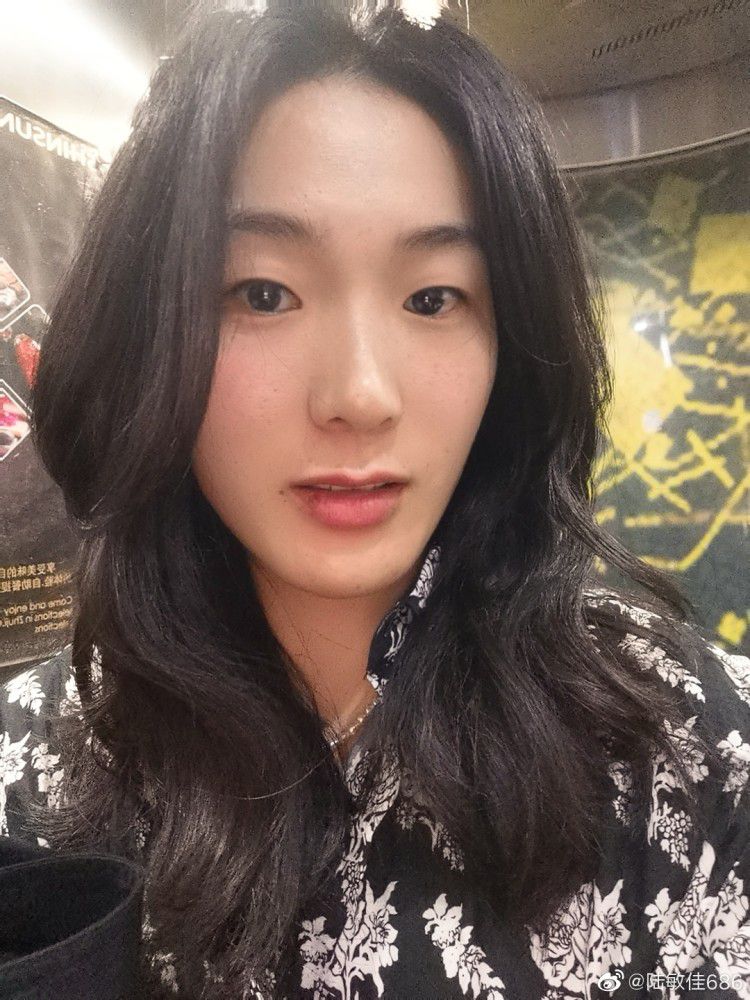 一旁的吴东海看着刘广，心下多了几分赞赏。